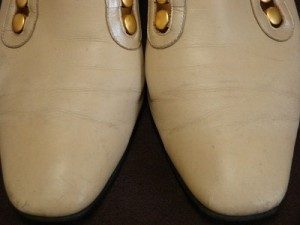 革靴が黄ばんでしまっても 白さが戻ってきますよ レザーシューズ Leatherrevive 革研究所小倉田川店